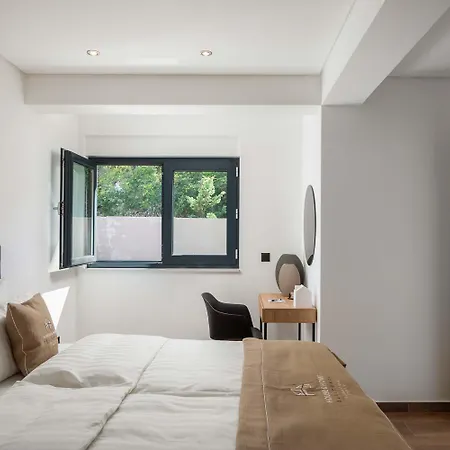 Town House Apartament *