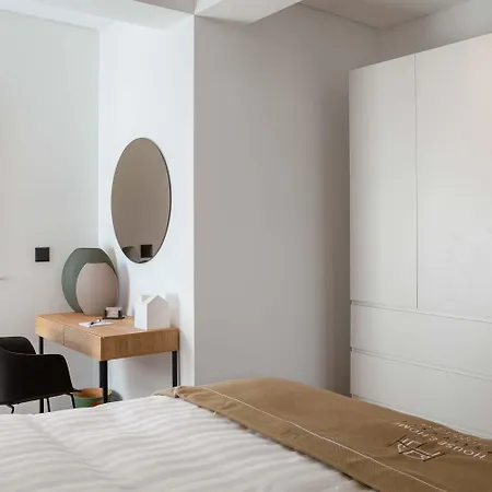 Apartament Town House Slatine